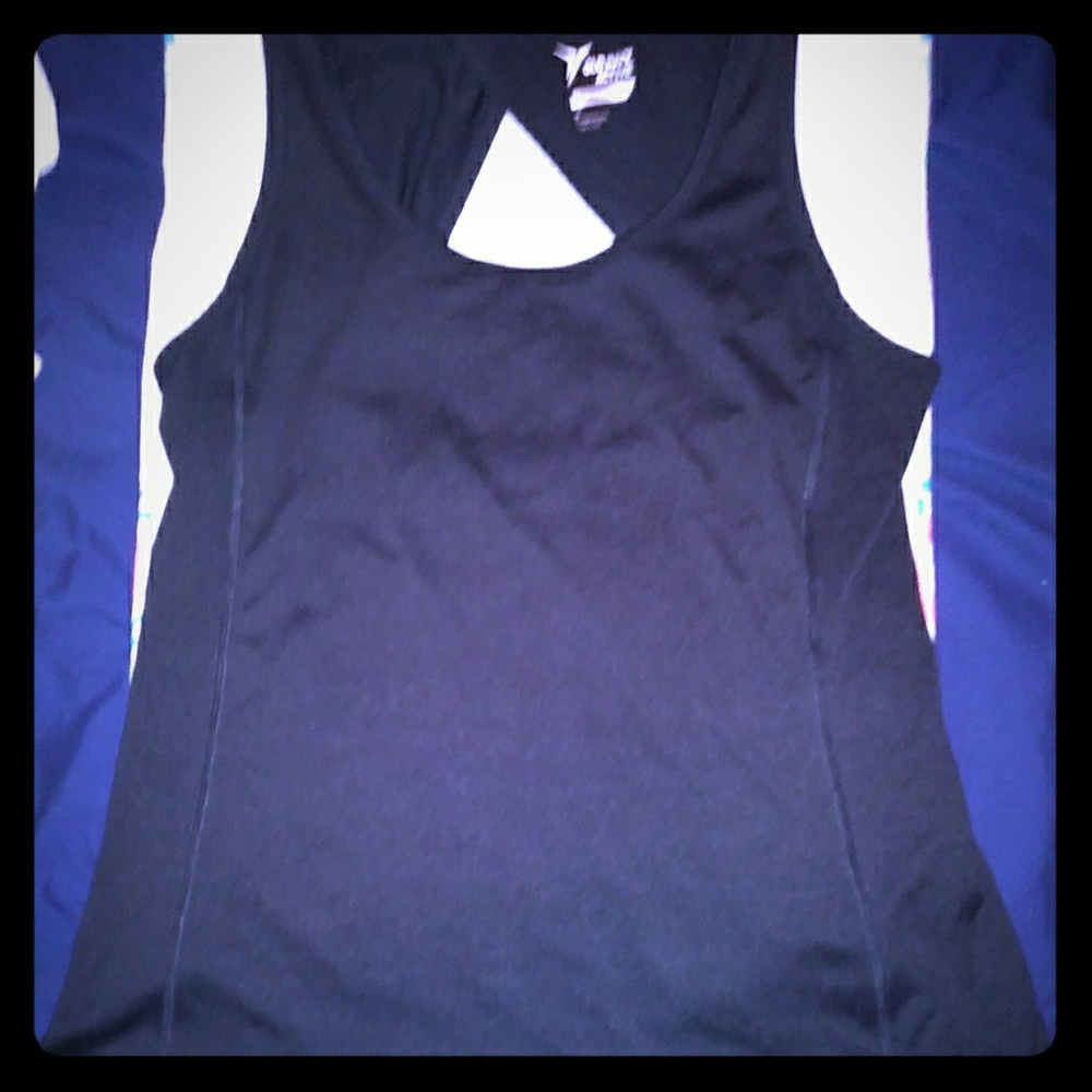 Old navy tank for workout